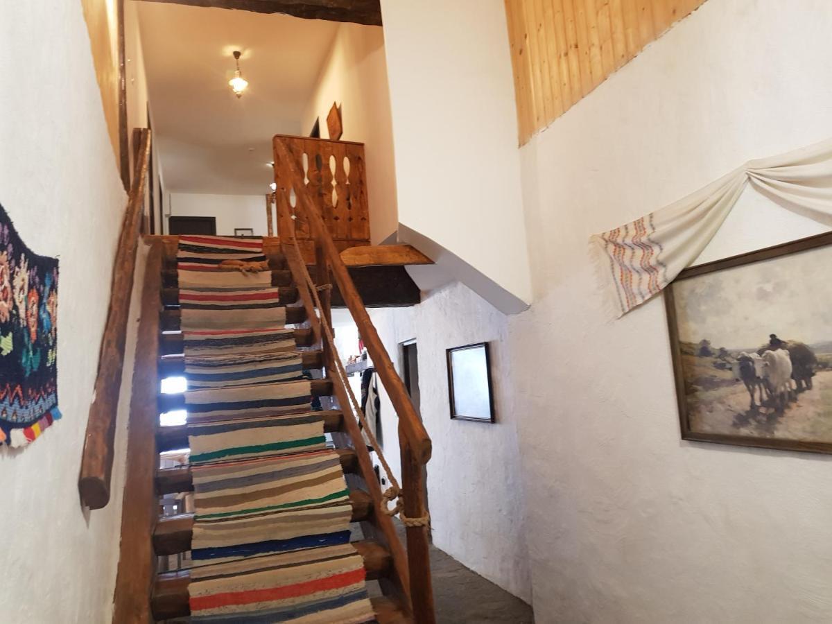 Satu Muscelean Hotel Albestii de Muscel Exterior foto